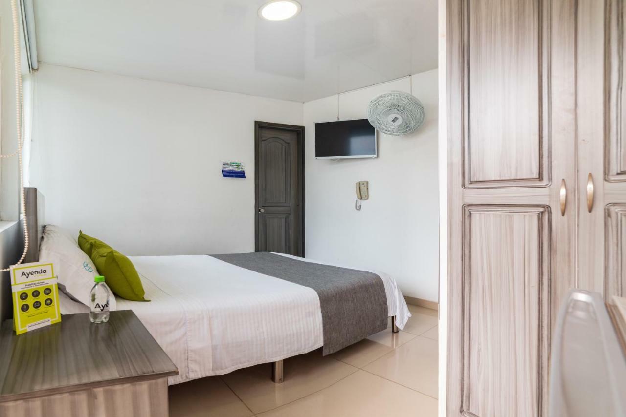 Ayenda 1121 Exito Hotel Pereira Kültér fotó