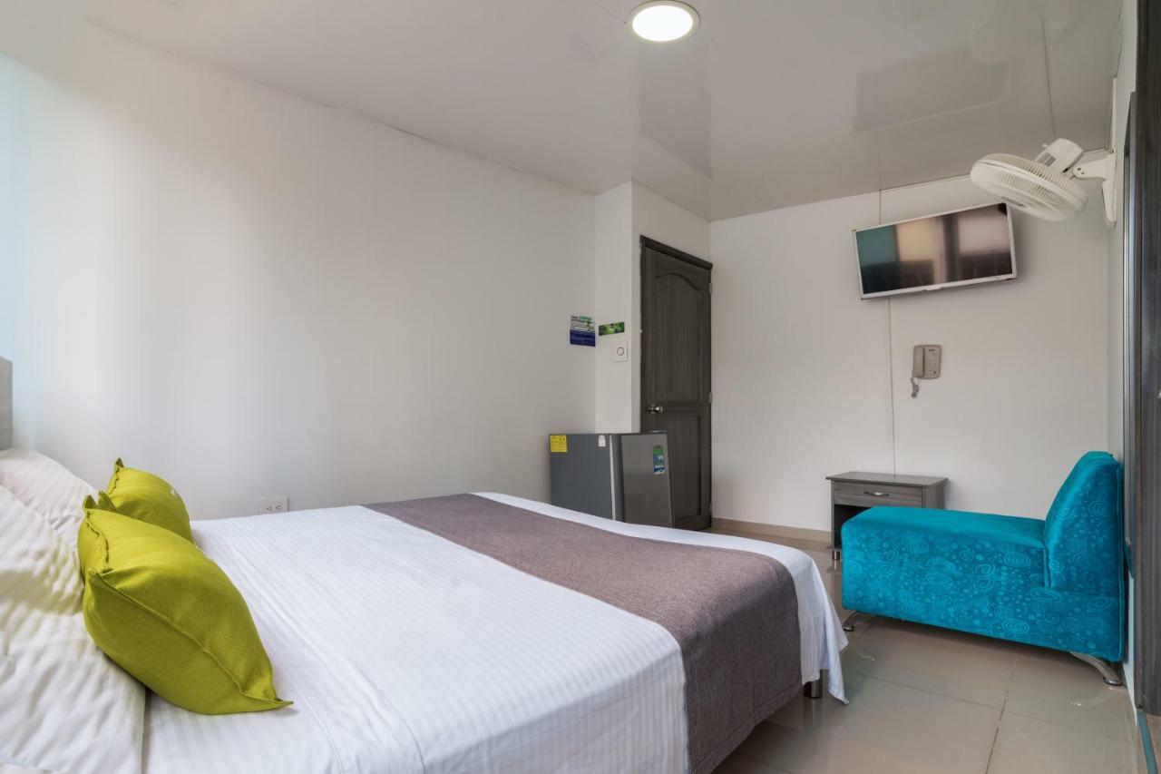 Ayenda 1121 Exito Hotel Pereira Kültér fotó