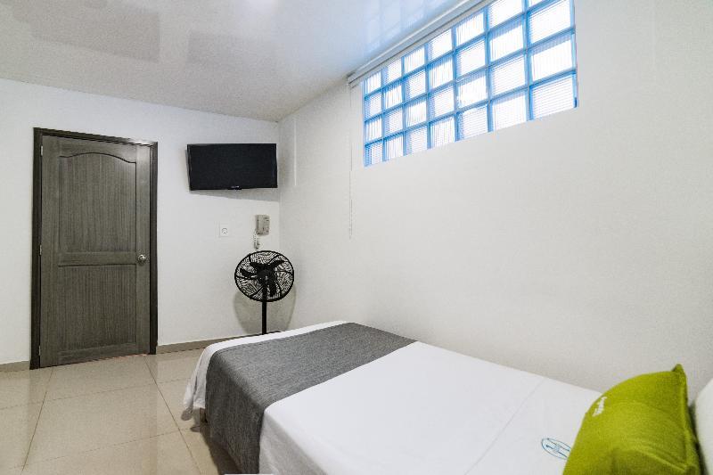 Ayenda 1121 Exito Hotel Pereira Kültér fotó